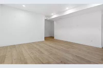 1976 W 850 N, Layton, UT 84041 - Photo 23