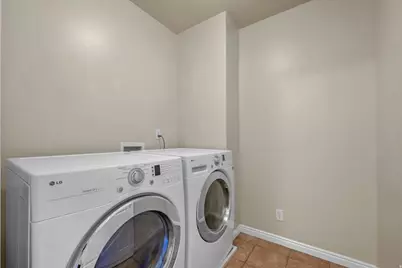 244 E Odell Ln N, North Salt Lake, UT 84054 - Photo 25