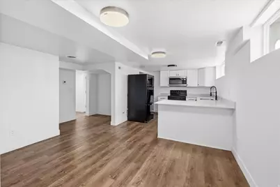 437 E 32nd St S, Ogden, UT 84401 - Photo 5