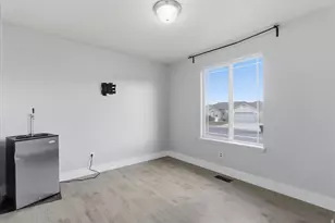 5392 W Venetia St S, Herriman, UT 84096 - Photo 27