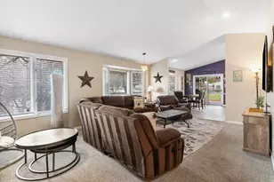 1504 E Spring Ln, Holladay, UT 84117 - Photo 11