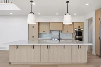 1371 N 330 E #8, Orem, UT 84057 - Photo 5