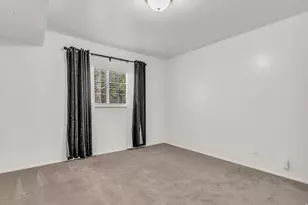 1205 E Waterside Cv, Midvale, UT 84047 - Photo 13