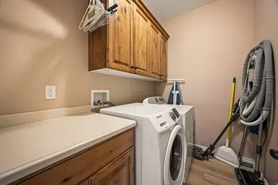 632 S 1400 E, Tooele, UT 84074 - Photo 17