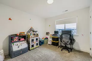 1028 N Freeman Dr, Saratoga Springs, UT 84045 - Photo 15