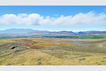 7900 N 5600 W, Smithfield, UT 84335 - Photo 13