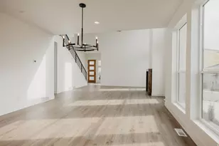 5877 N Canyon Rim Rd, Lehi, UT 84048 - Photo 9