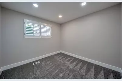 5382 S Skeeswood Cir W, Taylorsville, UT 84129 - Photo 13