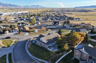 1035 N Valley Dr, Tremonton, UT 84337 - Photo 17