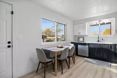 2945 S Wendy Cir W, West Valley, UT 84120 - Photo 9