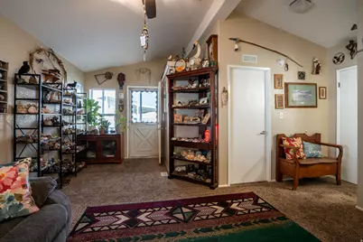 4608 S Carmellia Dr, Taylorsville, UT 84123 - Photo 3