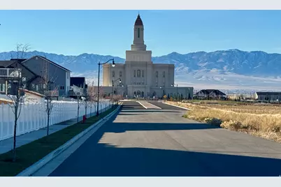 228 W 2370 N, Tooele, UT 84074 - Photo 29