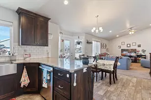 424 W 275 S, Tremonton, UT 84337 - Photo 17