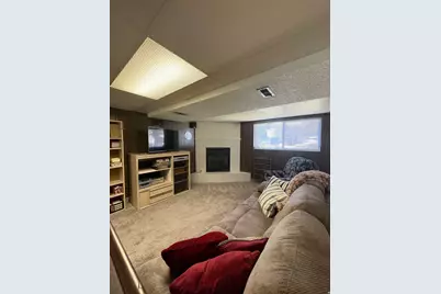 9835 S 610 E, Sandy, UT 84070 - Photo 17