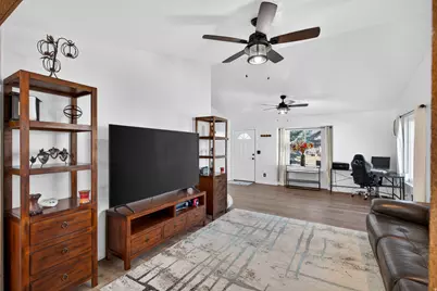 4072 N White Pine Rd E, Eagle Mountain, UT 84005 - Photo 9