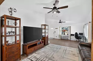 4072 N White Pine Rd E, Eagle Mountain, UT 84005 - Photo 9