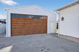 4072 N White Pine Rd E, Eagle Mountain, UT 84005 - Photo 29