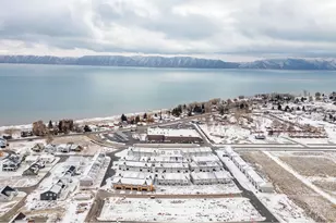 559 N Blue Lake St, Garden City, UT 84028 - Photo 33