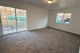 886 Wood St, Ogden, UT 84404 - Photo 11