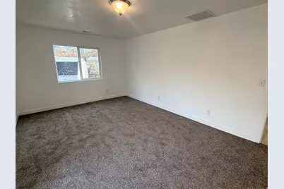 886 Wood St, Ogden, UT 84404 - Photo 13