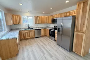 886 Wood St, Ogden, UT 84404 - Photo 5