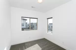 2233 N 475 W, Layton, UT 84041 - Photo 11