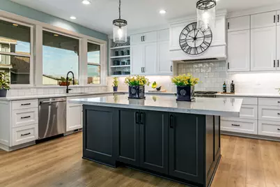 110 S Horizon Dr, Farmington, UT 84025 - Photo 13