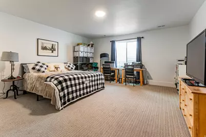 110 S Horizon Dr, Farmington, UT 84025 - Photo 35