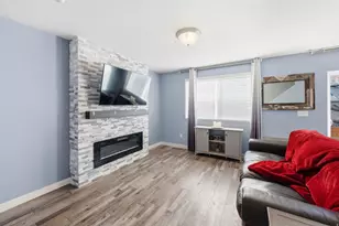 324 W Willow Creek Dr S, Saratoga Springs, UT 84045 - Photo 3