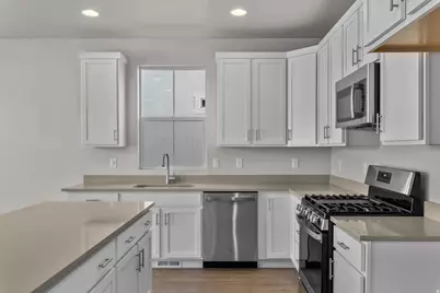 1562 N 3200 W, Provo, UT 84601 - Photo 11