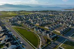 257 E Harker Creek St, Saratoga Springs, UT 84045 - Photo 25