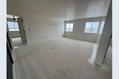 2524 W 2950 N, Farr West, UT 84404 - Photo 15
