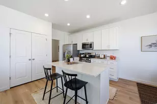 8252 W Cascade View Way S, Magna, UT 84044 - Photo 15