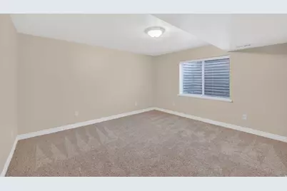 687 E 3420 N, Lehi, UT 84043 - Photo 23