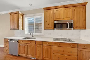 687 E 3420 N, Lehi, UT 84043 - Photo 7