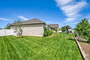 731 S 3050 W, Syracuse, UT 84075 - Photo 57
