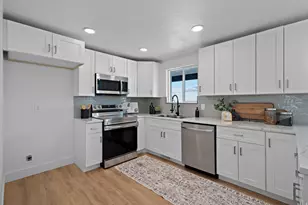 1973 S Davis Blvd, Bountiful, UT 84010 - Photo 9