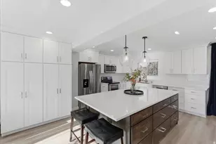 1481 E Noelle Rd S, Sandy, UT 84092 - Photo 9