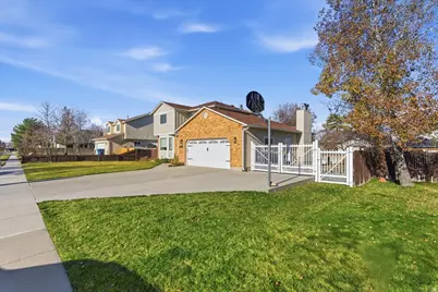 1481 E Noelle Rd S, Sandy, UT 84092 - Photo 5