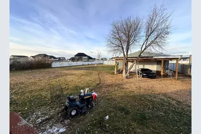 3298 W 2300 N, Clinton, UT 84015 - Photo 23