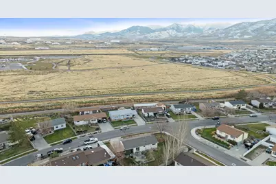 7454 W Miriam Way S, Magna, UT 84044 - Photo 33