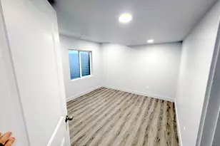 8626 N Lakeshore Dr, Lake Point, UT 84074 - Photo 27