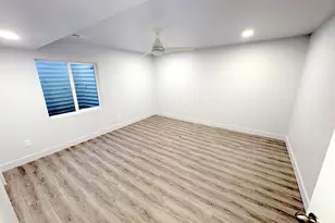 8626 N Lakeshore Dr, Lake Point, UT 84074 - Photo 29