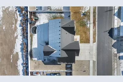 2255 E Emerald Ave, Eagle Mountain, UT 84005 - Photo 37