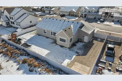 2255 E Emerald Ave, Eagle Mountain, UT 84005 - Photo 39