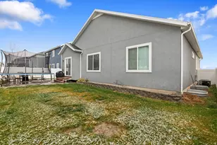 7559 N Silver Park Dr, Eagle Mountain, UT 84005 - Photo 29