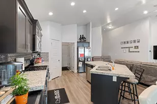 7559 N Silver Park Dr, Eagle Mountain, UT 84005 - Photo 9