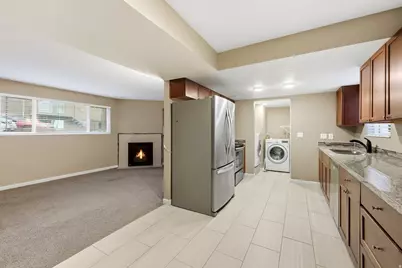 2569 E Canterbury Ln, Cottonwood Heights, UT 84121 - Photo 11