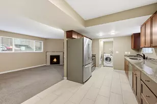 2569 E Canterbury Ln, Cottonwood Heights, UT 84121 - Photo 11