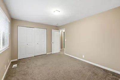 2569 E Canterbury Ln, Cottonwood Heights, UT 84121 - Photo 23
